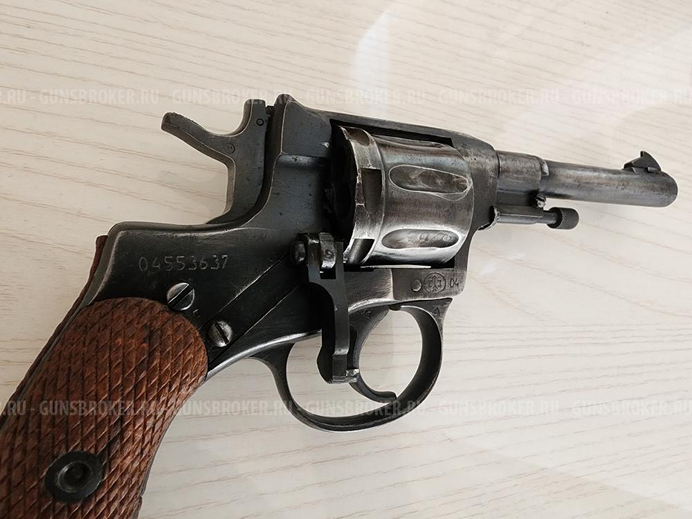 Газово-травматический револьвер Наган