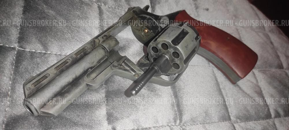 Газовый револьвер Айсберг ГР-205