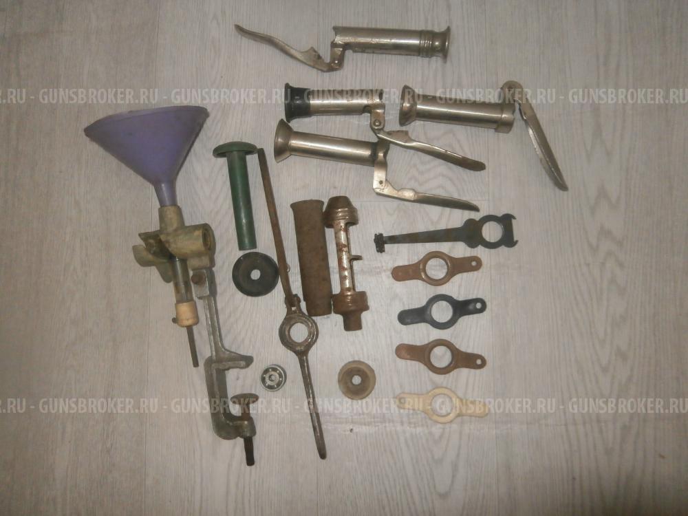 Гильзы пластиковые 12калиба не заряженные стрелянные и всё для зарядки