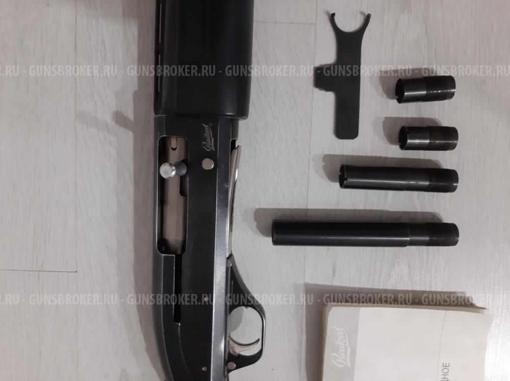 Гладкоствольное ружьё МР-153, в комплекте с чоками и удлинителем ствола и чехол.