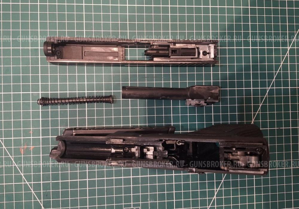 Glock 17 East Crane 