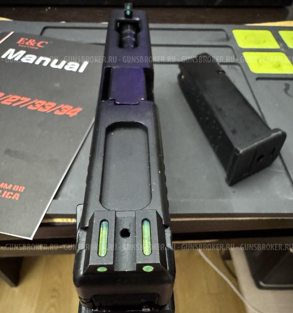 Glock 18C Gen 3 от фирмы East Crane