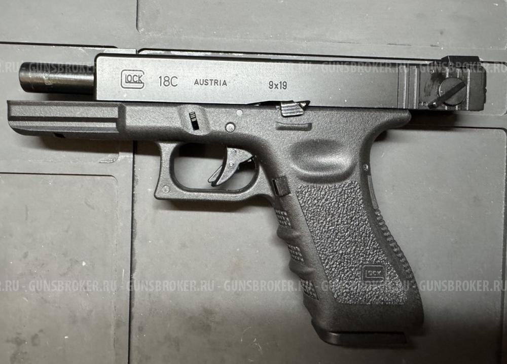 Glock 18C Gen 3 от фирмы East Crane