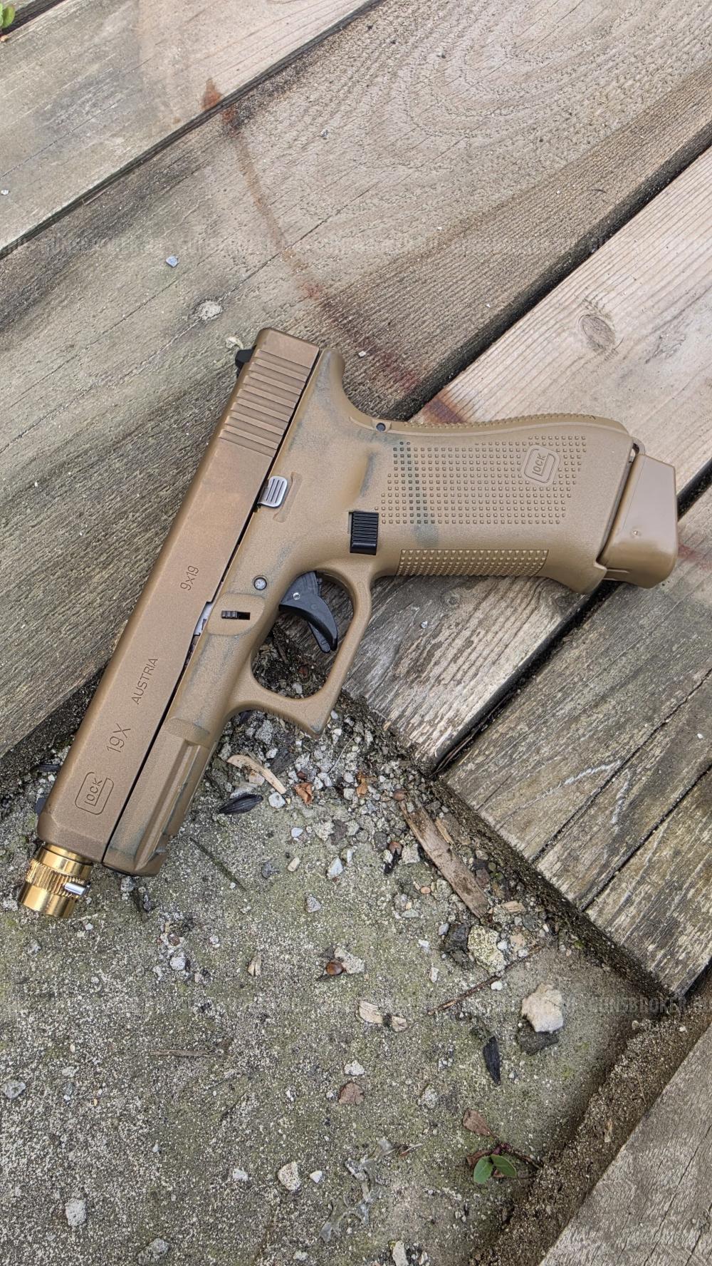 Glock 19x…AUSTRIA…cal.10/28✅