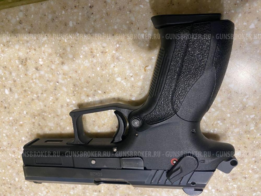 GP T12 АКБС в отличном состоянии