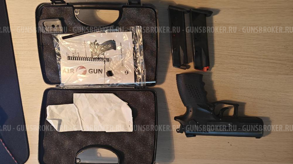 GP T12 (Травматический пистолет Grand Power T12 FM1) 