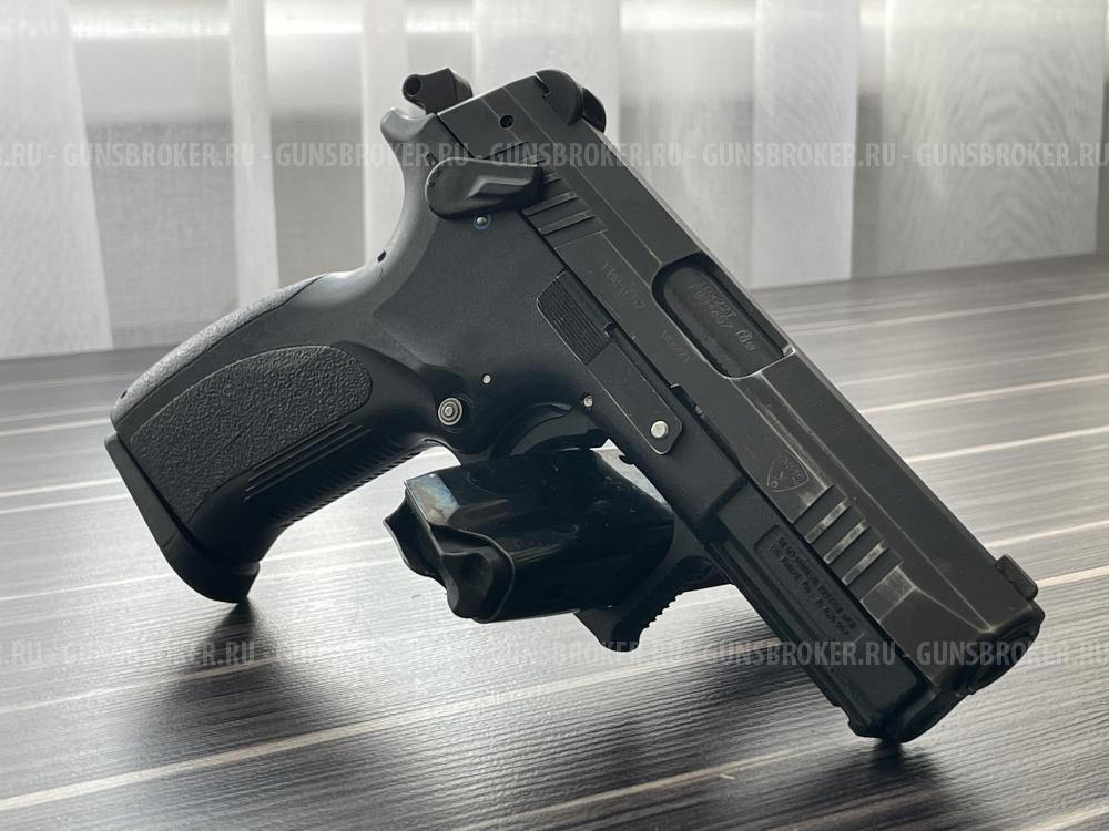 Grand Power T10