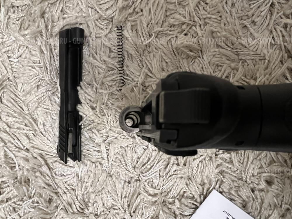 Grand Power T12 Зид