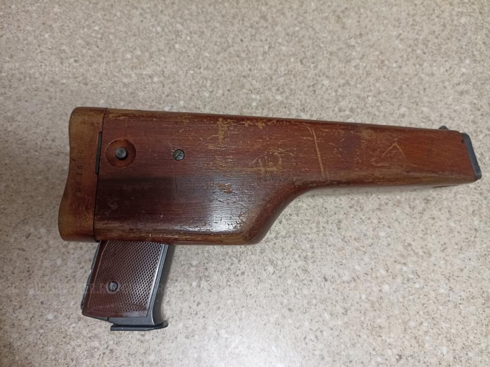 АПС Стечкин от Глетчер и пулевой пистолет Umarex Beretta Px4 Storm