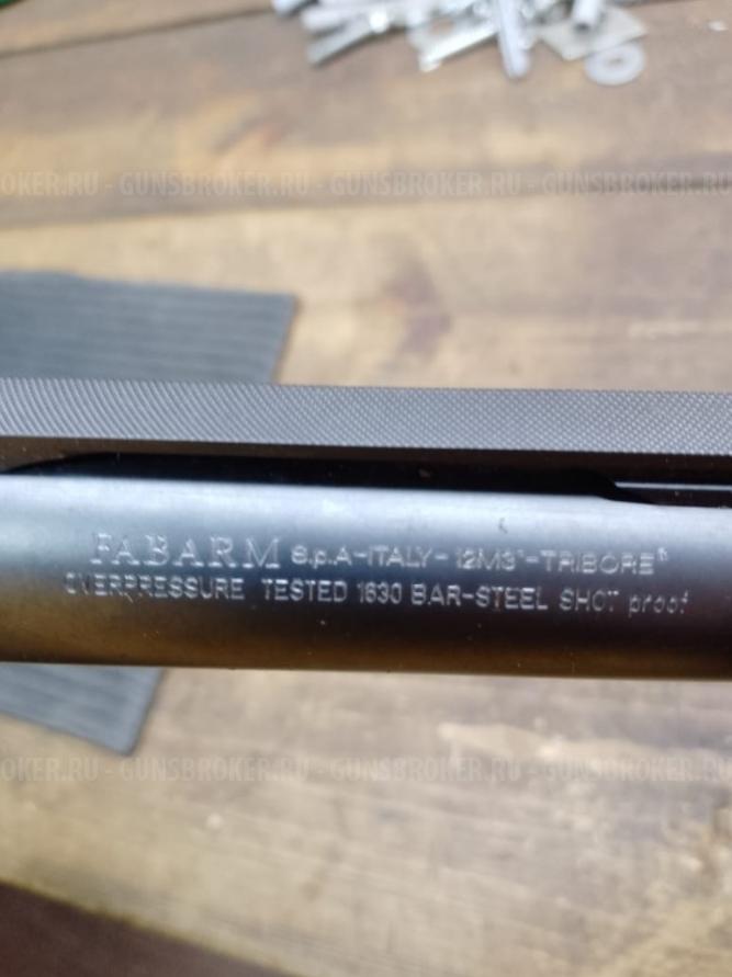 Fabarm XLR 5 12/76 с двумя стволами 760 мм и 900 мм.