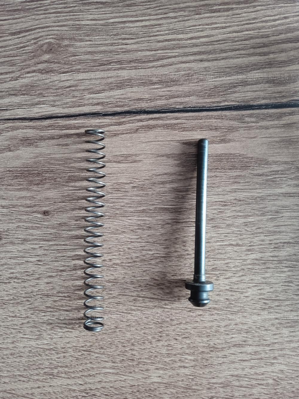 Хорхе, Гроза 021.Возвратный механизм (Направляющая,большая возвратная пружина) 