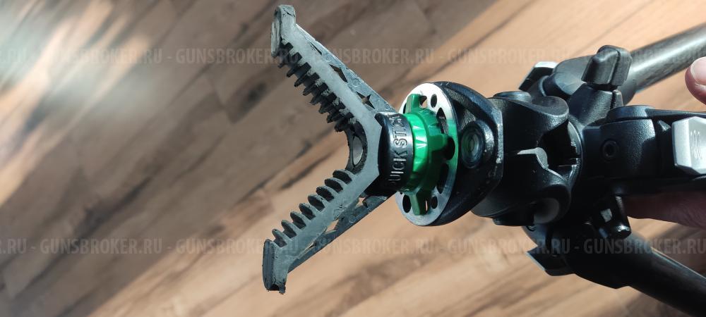 Карбоновый штатив  Manfrotto с упором 