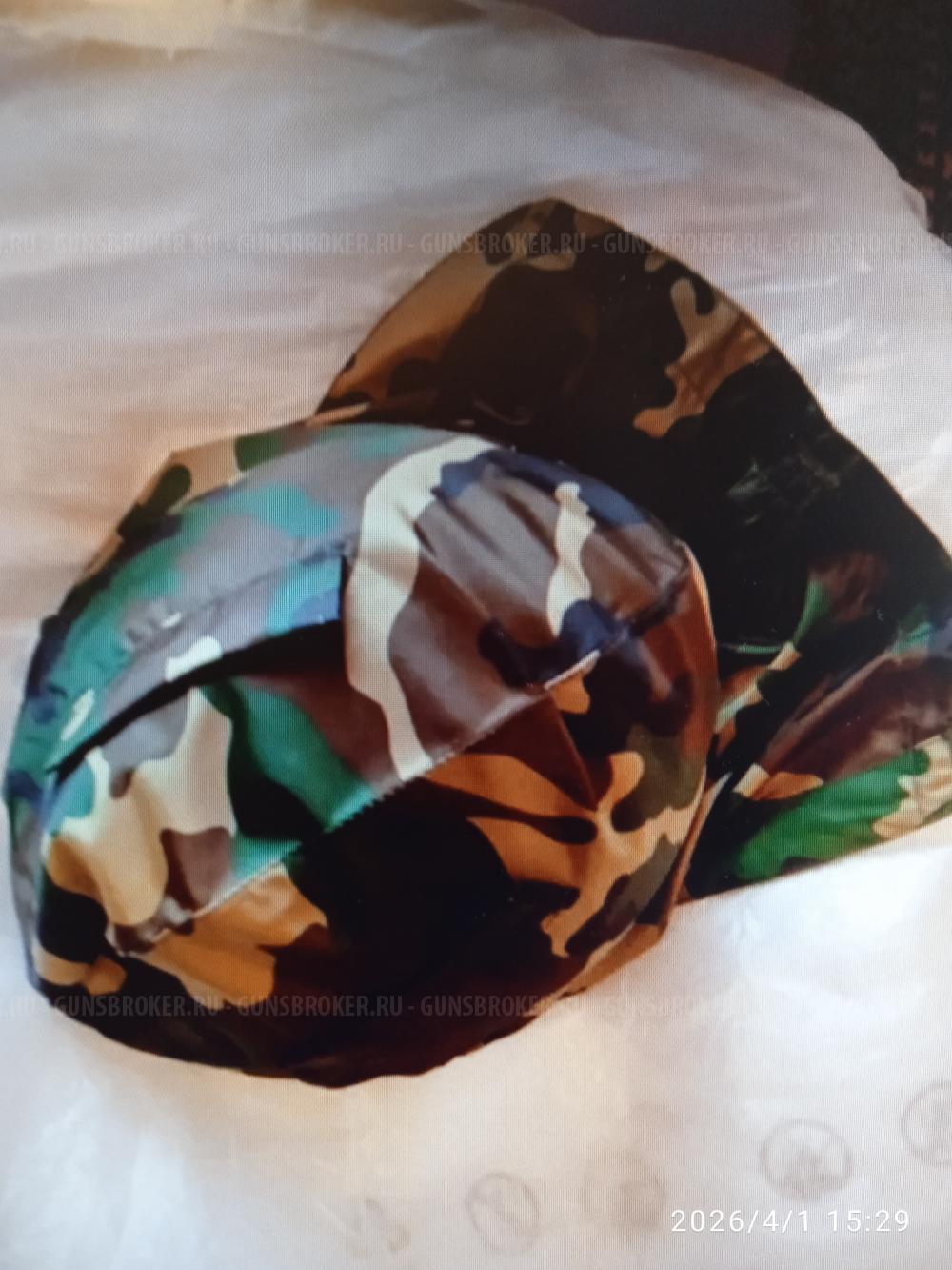 Каска военная стальная с чехлом и капюшоном