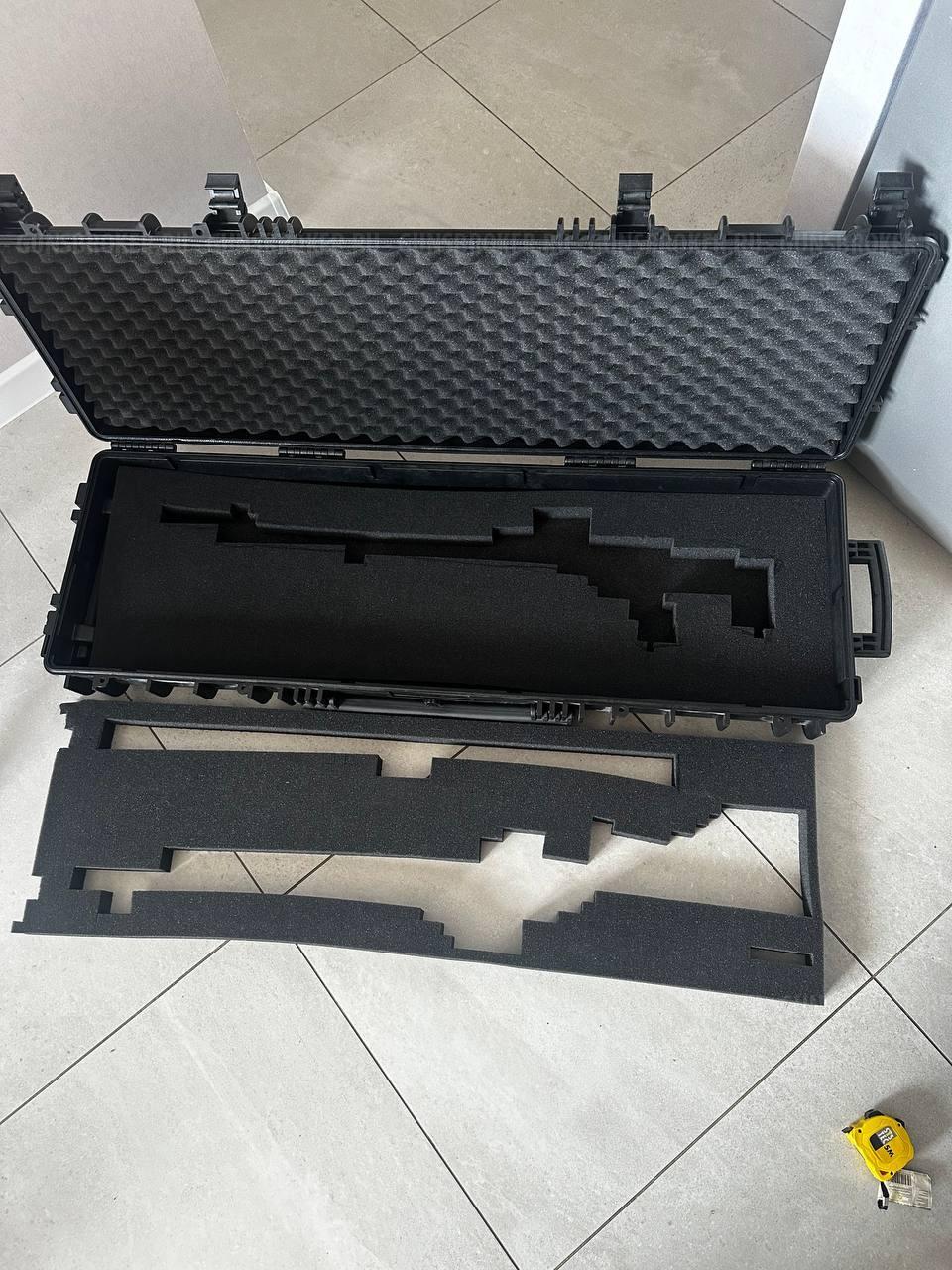 Кейс Explorer 13527.B 1350х350х272 мм чёрный с насечённым ППУ