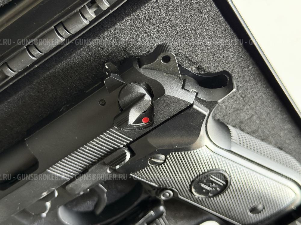KJW Beretta M9A1 CO2