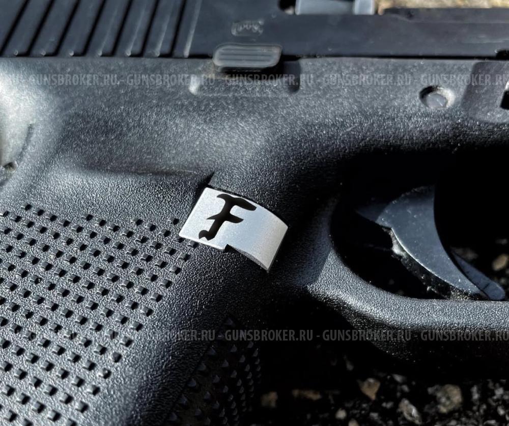 Кнопка сброса магазина Глок 17 Glock gen3-5