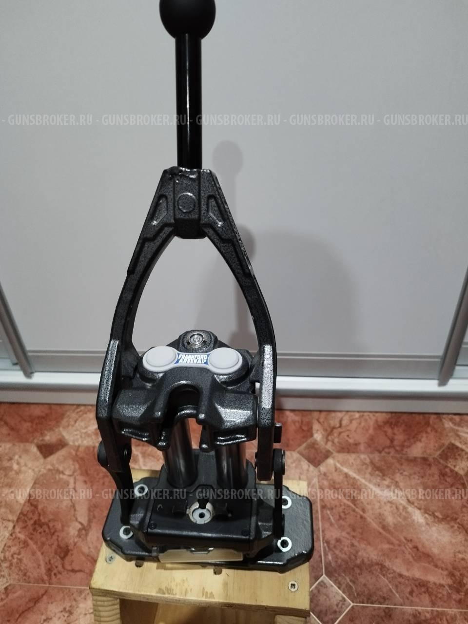 Коаксиальный пресс Frankford Arsenal Co-Axial Reloading Press