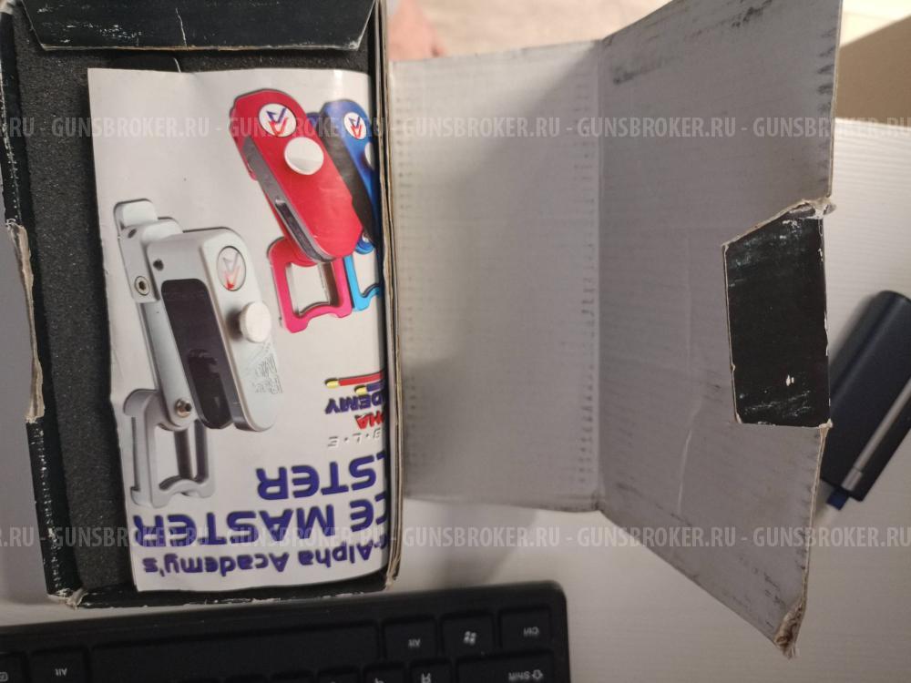 КОБУРЫ ТИПА RACER MASTER ДЛЯ ПИСТОЛЕТОВ МОД. GLOCK  И СМЕННЫЕ МАГНИТНЫЕ БЛОКИ