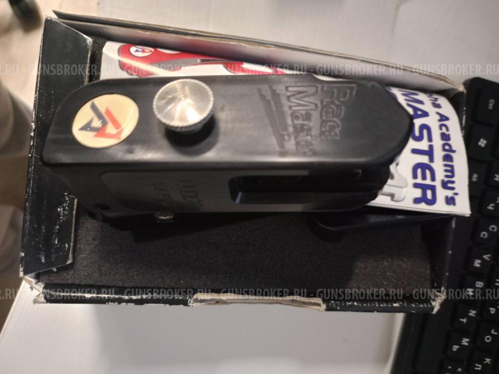 КОБУРЫ ТИПА RACER MASTER ДЛЯ ПИСТОЛЕТОВ МОД. GLOCK  И СМЕННЫЕ МАГНИТНЫЕ БЛОКИ