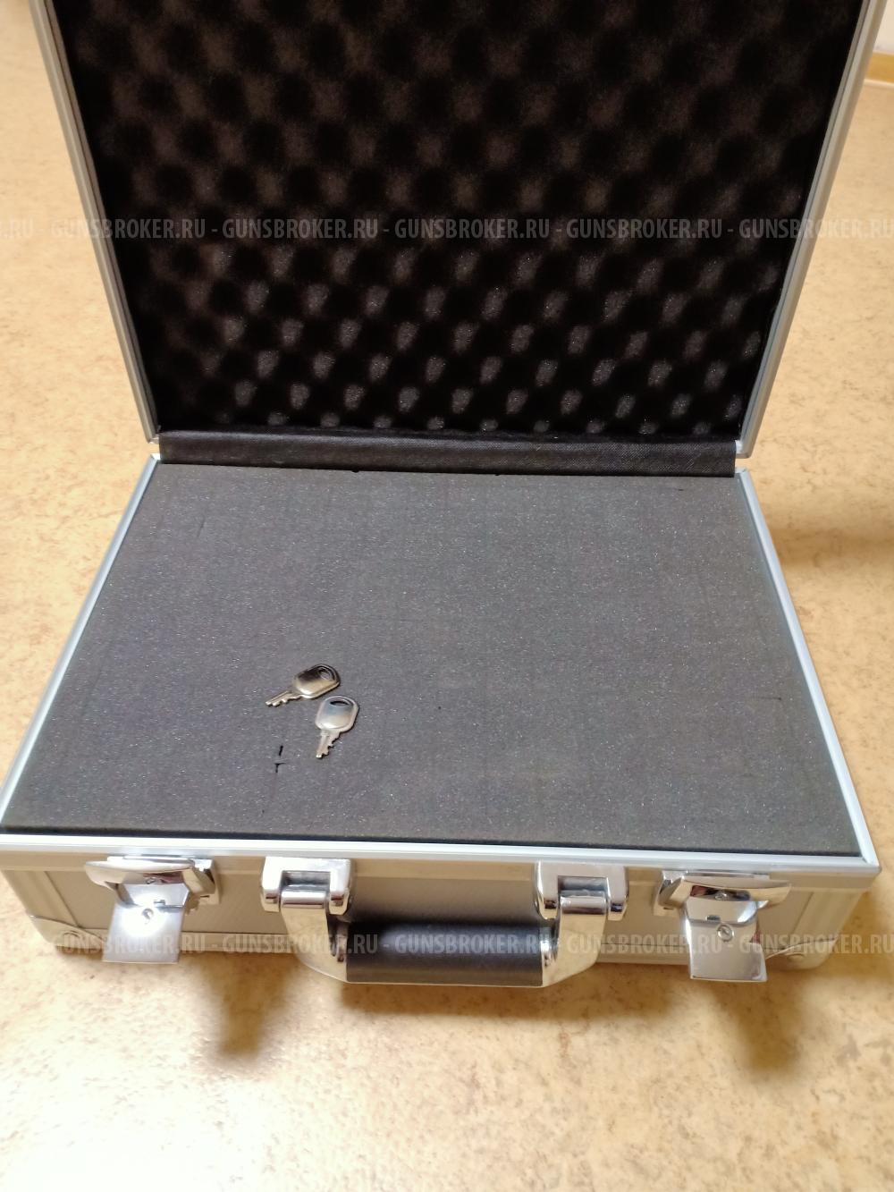 Кофр для хранения.