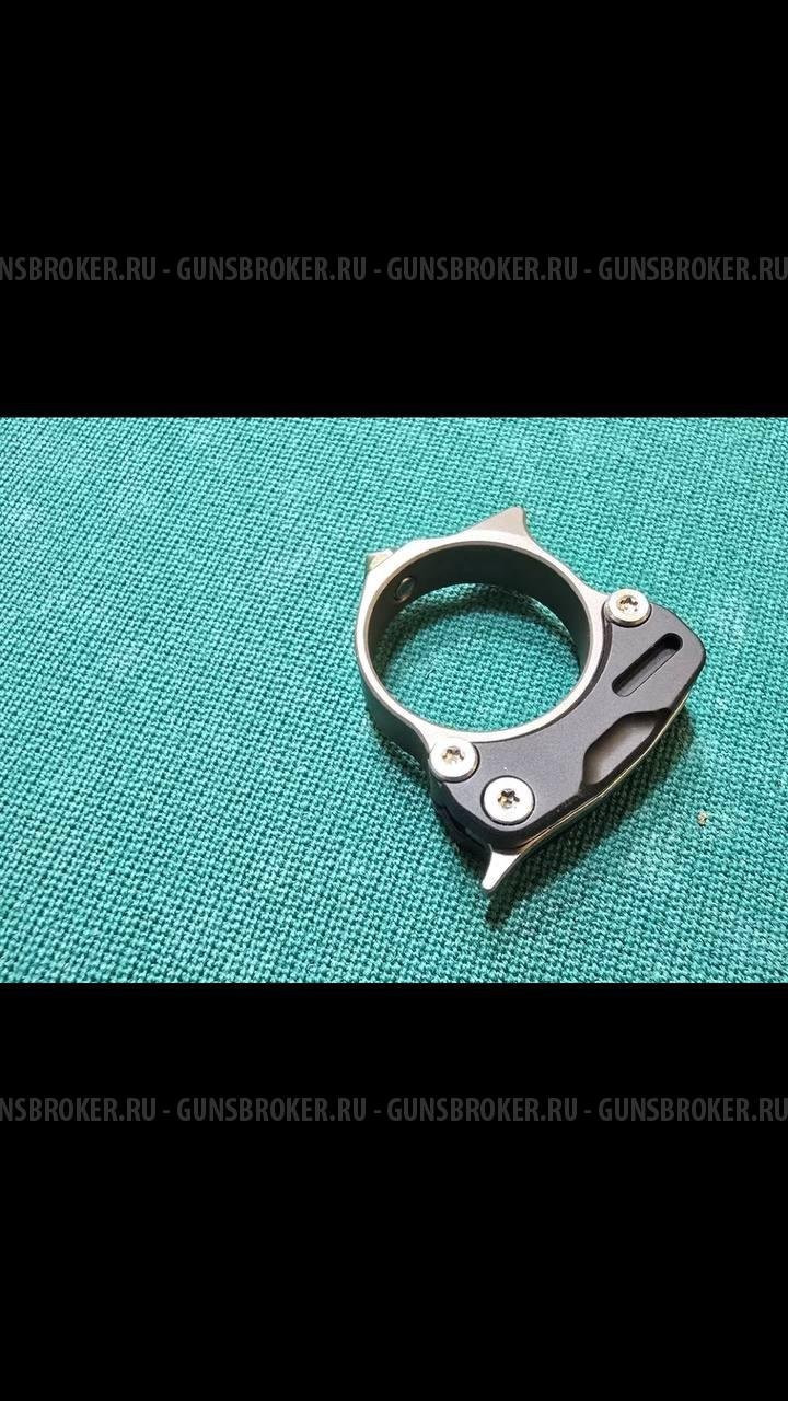 Кольцо с лезвием Titanium Knife Ring with Mini M390 Blade by Zyac Design.