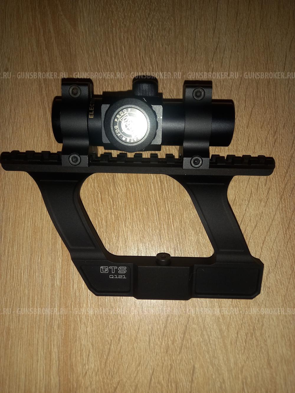 Коллиматор Хакко на кронштейне ДжиТиСи.