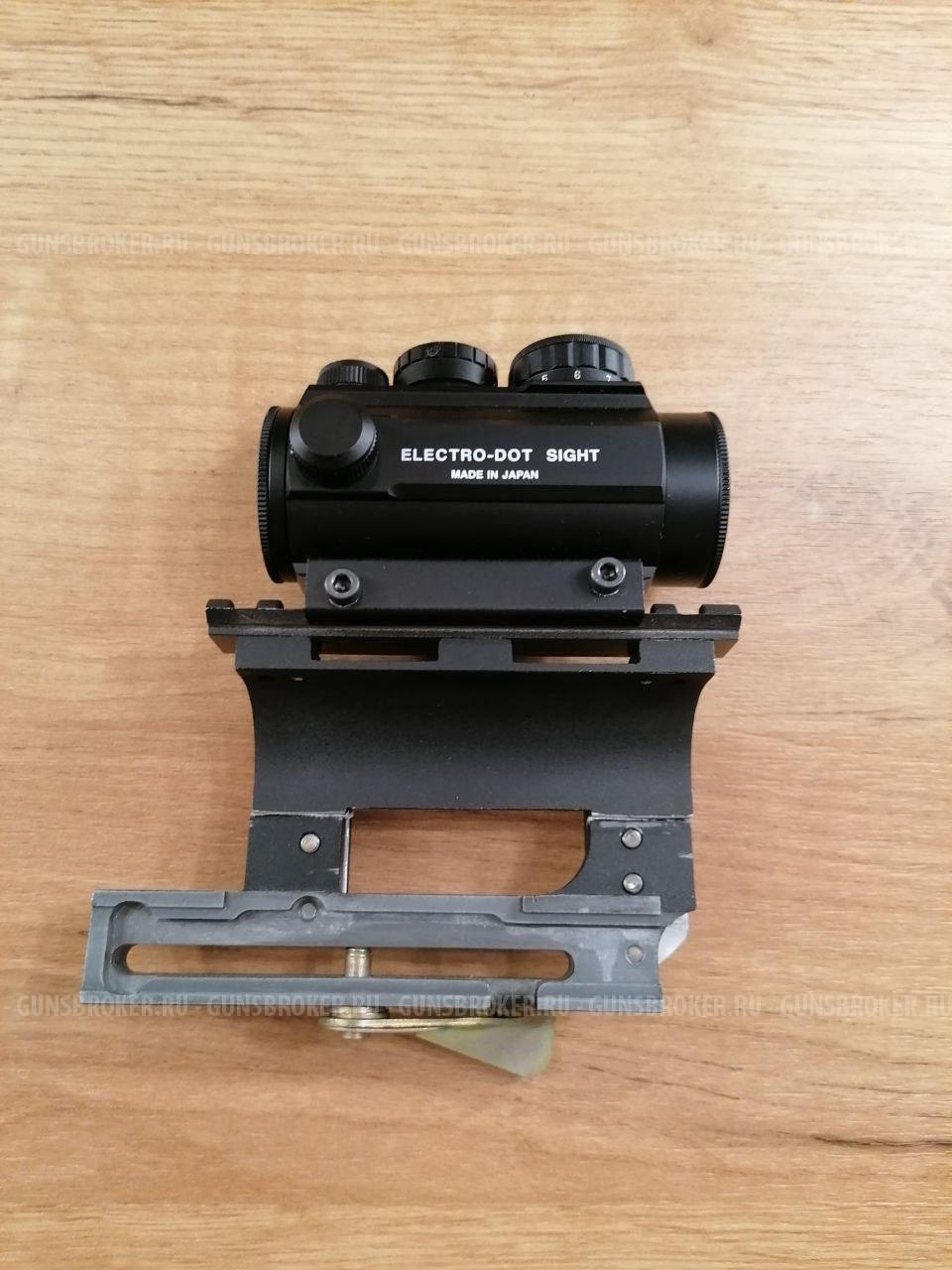 Коллиматорный прицел TS-28 закрытого типа + Кронштейн боковой UTG PRO (U978S)