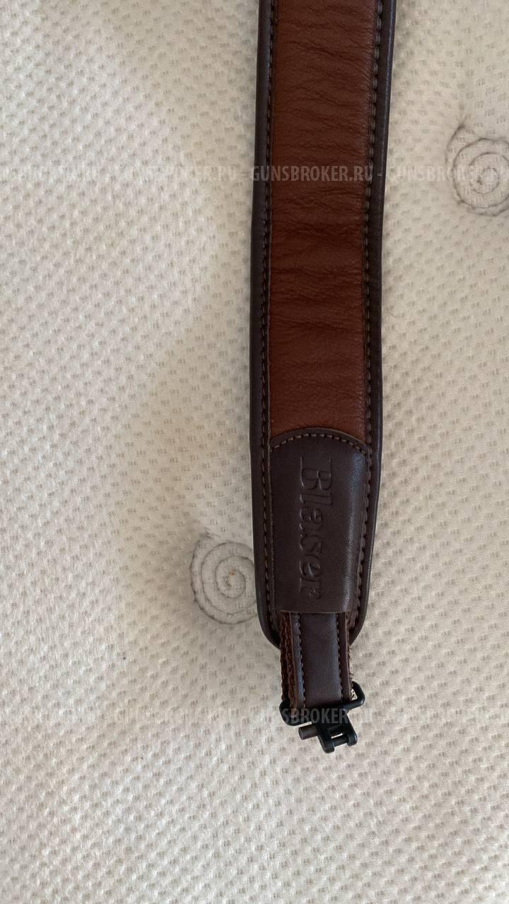 Комплект Blaser R93 30-06 (в дереве) с родным кофром и ремнем. 