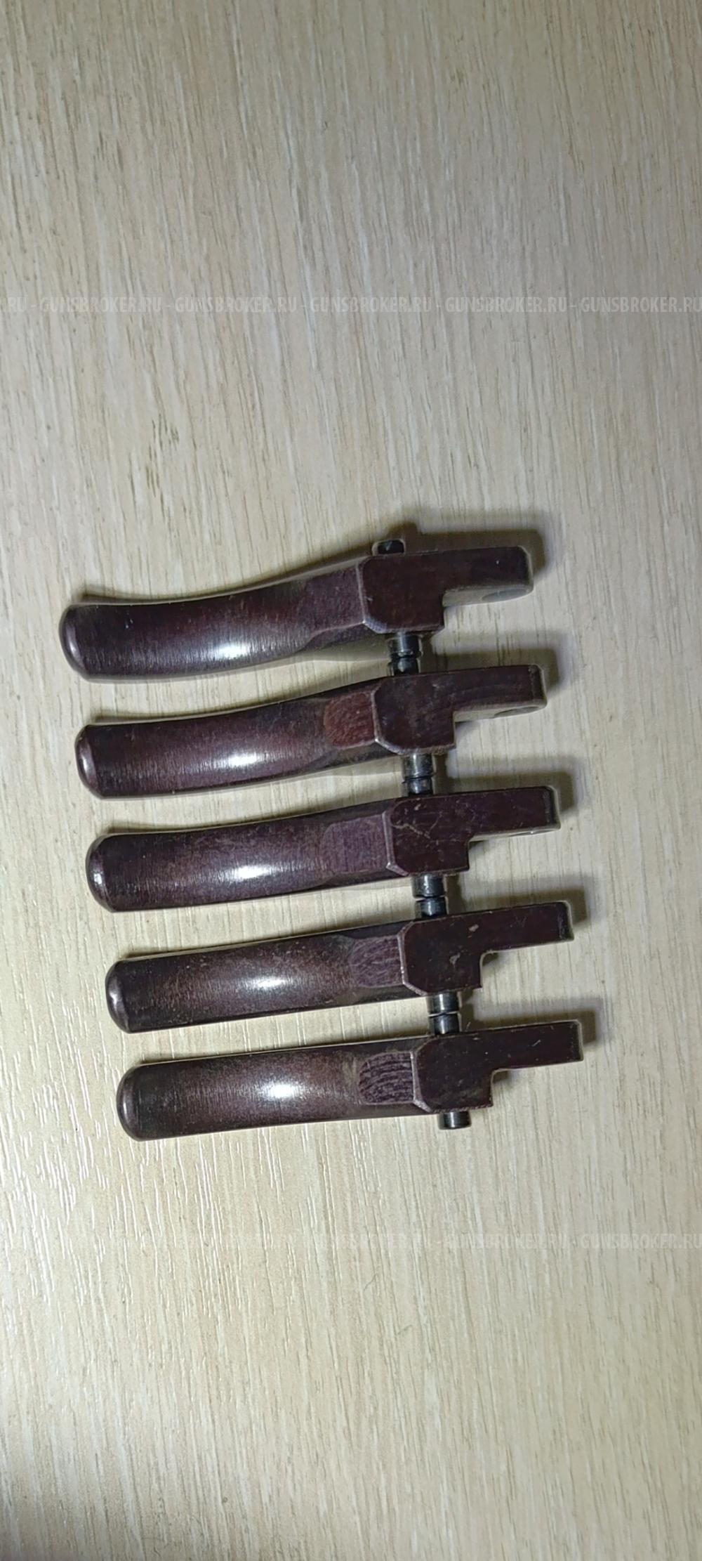 Красный  спусковой крючок СССР на ПМ.