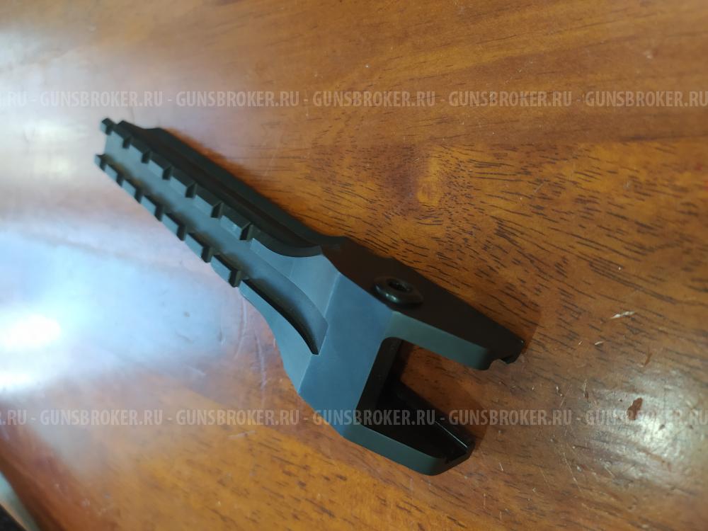 Кронштейн Рассолова