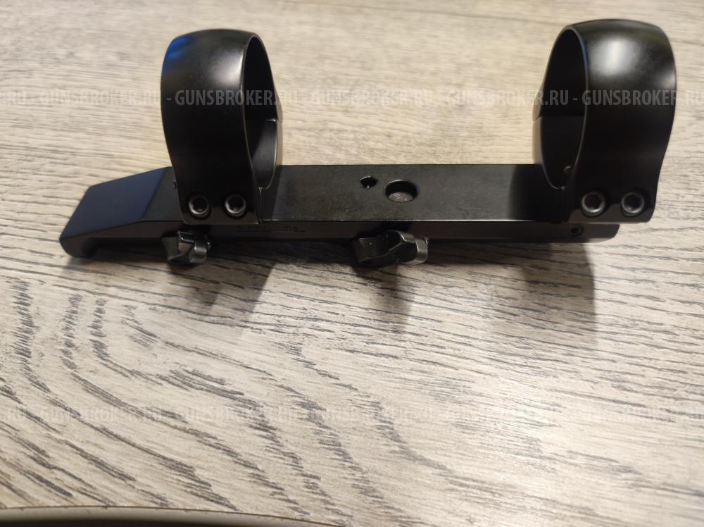 Кронштейн Recknagel на призму 12 мм на 30мм средний 46330-0512