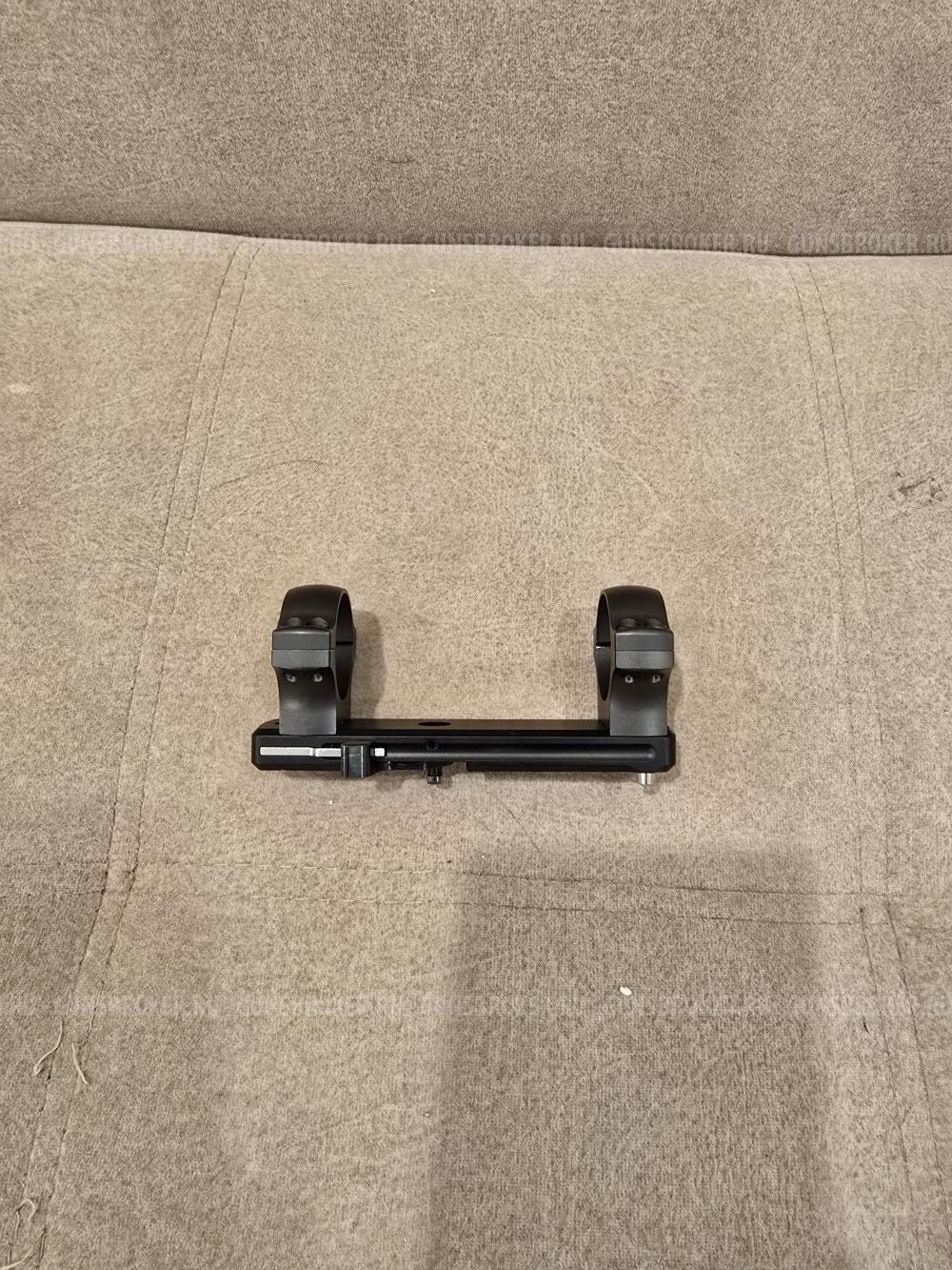 Кронштейн Strasser