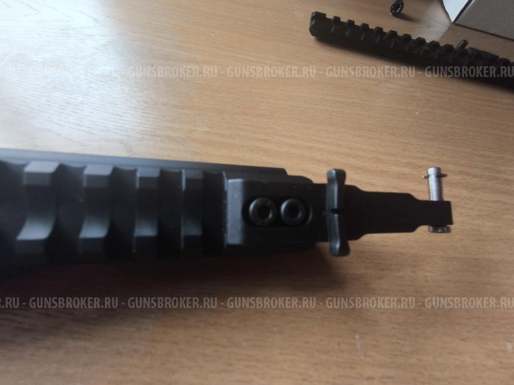 Крышка ствольной коробки 