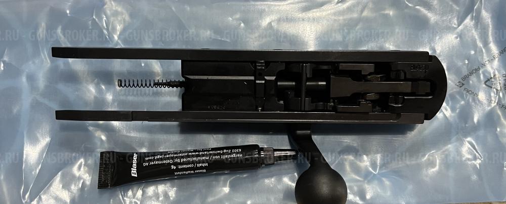 Ложе  Blaser R8 Prof. Success carbon  от  Raven ARMS . Новая задвижка Blaser R8