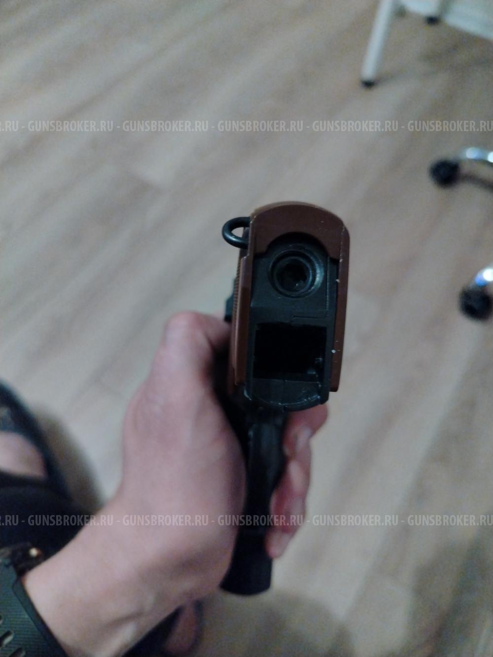 Макаров пневматика, оригинальная версия, плюс кобура и мешени