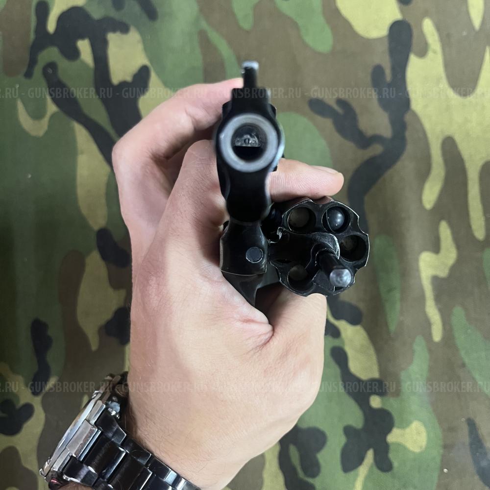 Револьвер Бульдог