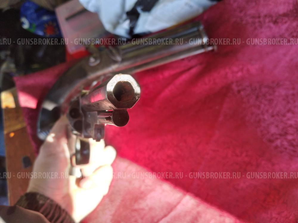 Макет ммг револьвер морской Петтенгилла