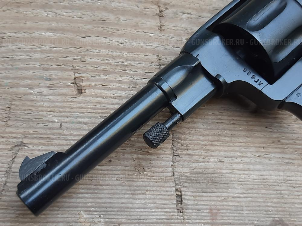 Макет револьвера Наган 1940 года выпуска ЗиД новый, в отличном состоянии.