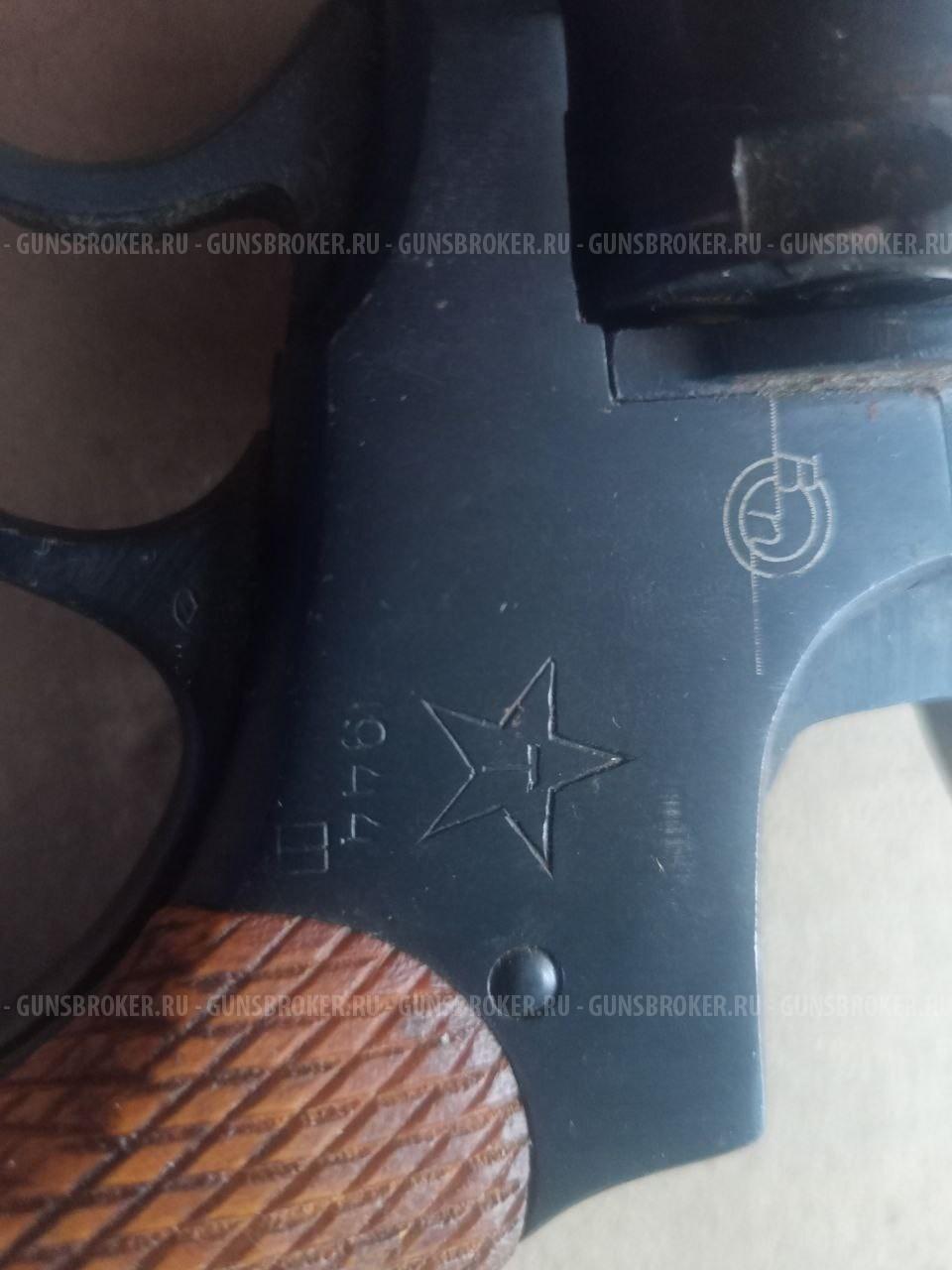 Макет револьвера системы Наган 1895. Сигнальный револьвер БЛЕФ НАГАН -С 1944 гв