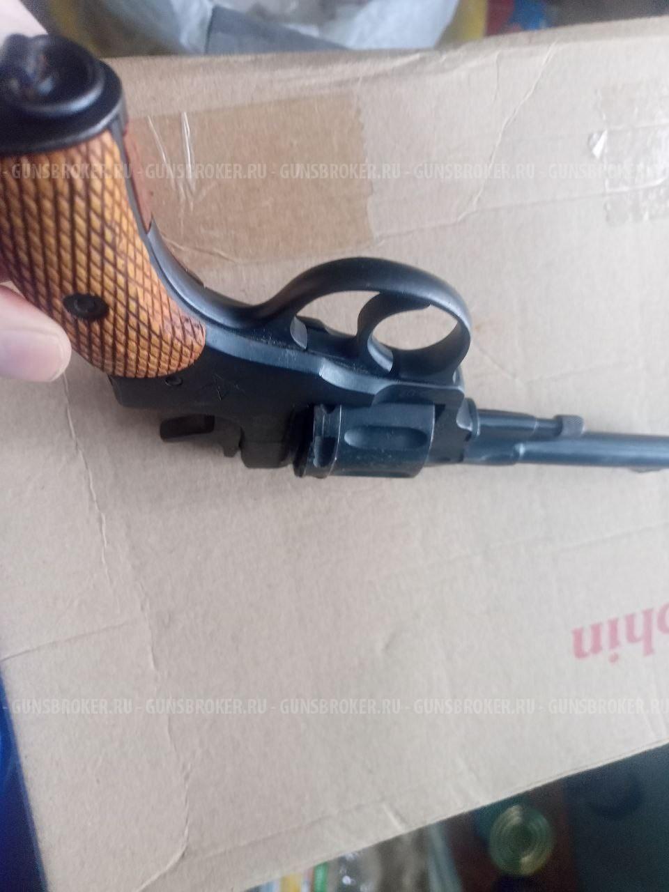 Макет револьвера системы Наган 1895. Сигнальный револьвер БЛЕФ НАГАН -С 1944 гв