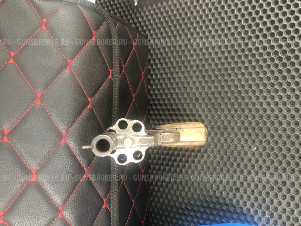 Макет револьвера 