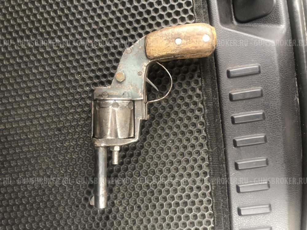 Макет револьвера 