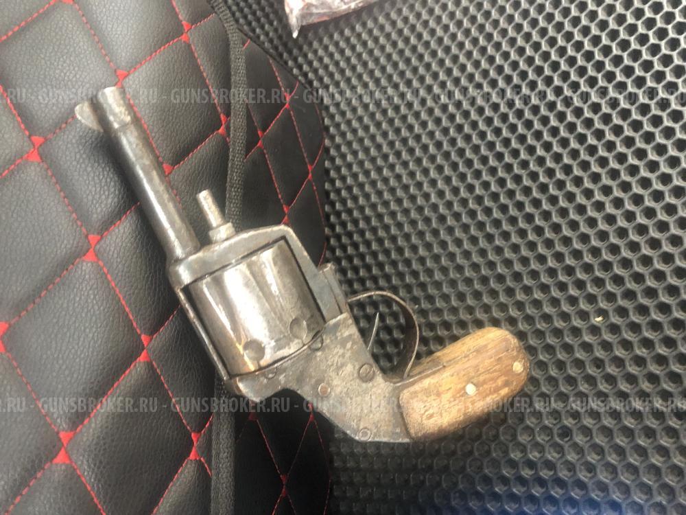 Макет револьвера 