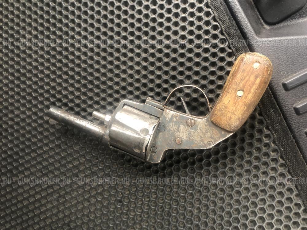 Макет револьвера 