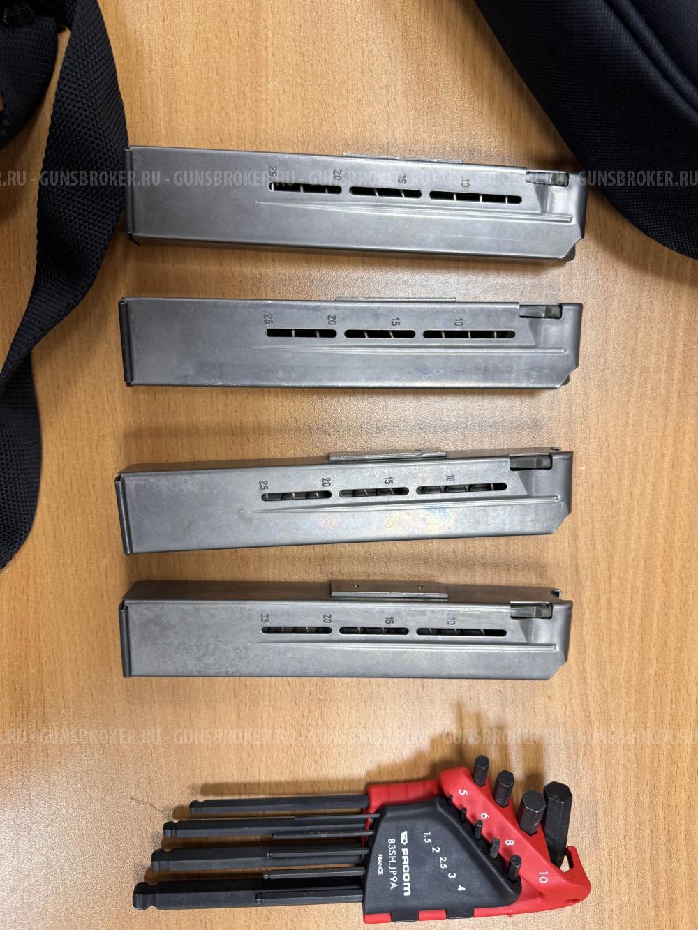 Mannlicher Steyr AUG кал 9х19