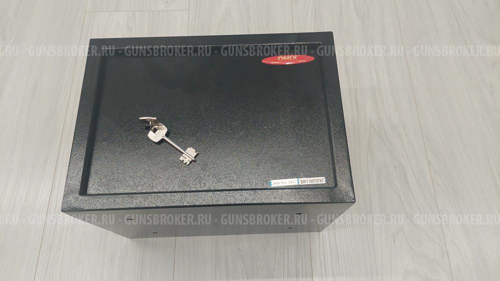Мебельный сейф ONIX SECURITY (под пистолет)