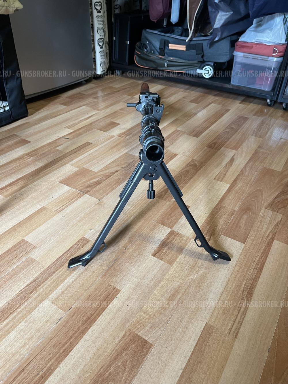 MG 34 DENIX новый макет копия 1х1