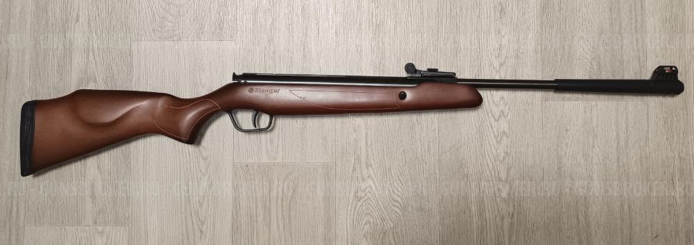 Пневматическая винтовка Hatsan Striker Alpha 4.5 мм Stoeger X5 wood