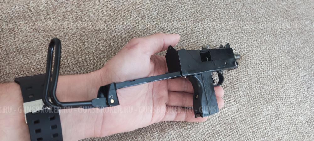 Модель Ingram MAC 10