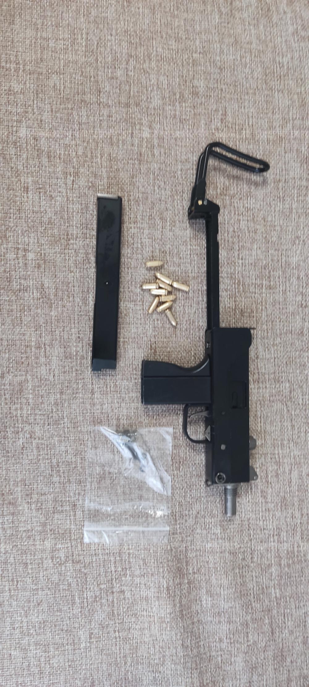 Модель Ingram MAC 10